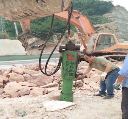 5000吨液压劈裂机